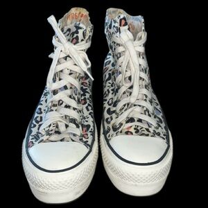 WMNS CHUCK TAYLOR ALL STAR PLATFORM HIGH 'MYSTIC WORLD 
Size 8.5